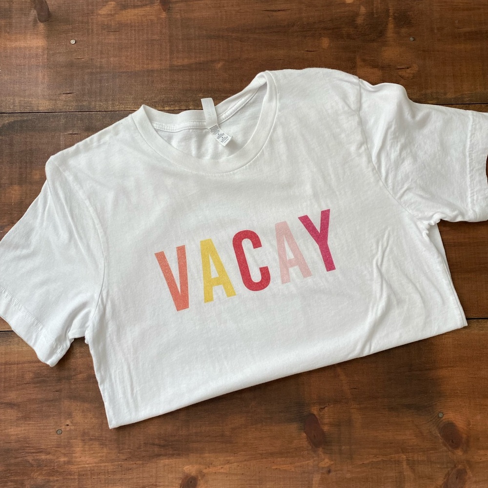 VACAY TEE